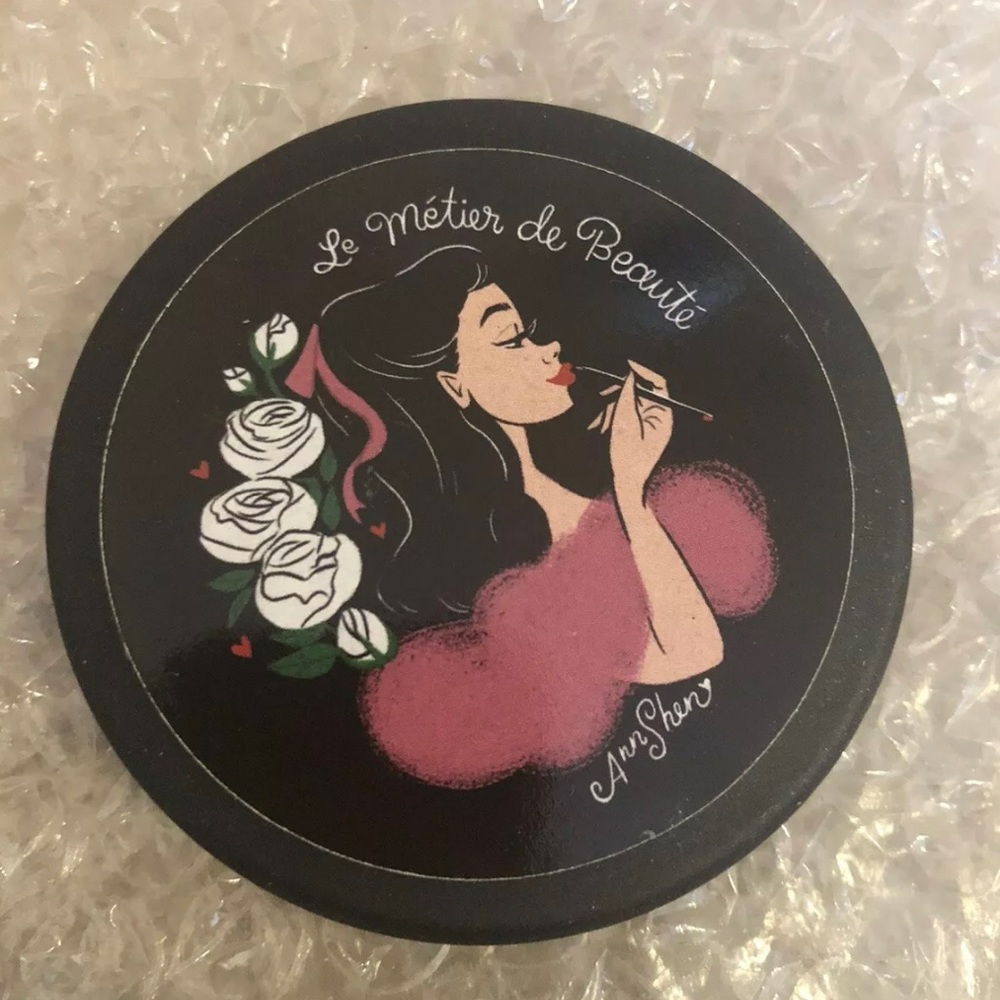 Le Metier De Beaute Compact Mirror VIP Exclusive